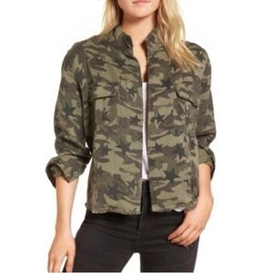 Rails Women’s Button Up Hendrick star camo jacket size small